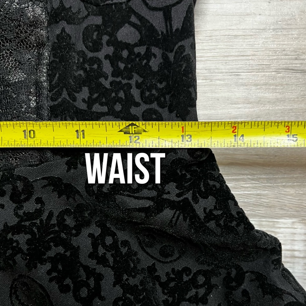 Disney Nightmare Before Christmas : velvet flocked corset detail dress - Picture 12 of 13
